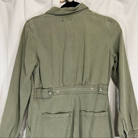⭐️3/$30⭐️  Nasty Gal Utility zip jumpsuit Olive Green Long Sleeve Flared - Picture 4 of 8